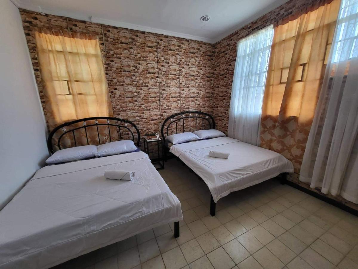 Hiraya Bed And Breakfast Roxas Exterior foto