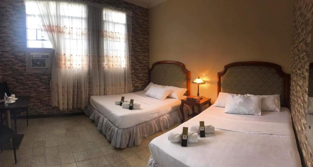 Hiraya Bed And Breakfast Roxas Exterior foto